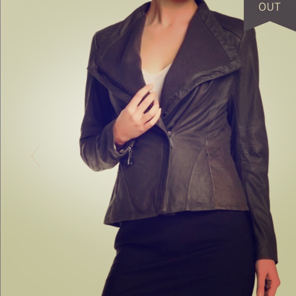 Elie Tahari gray-black small leather jacket
